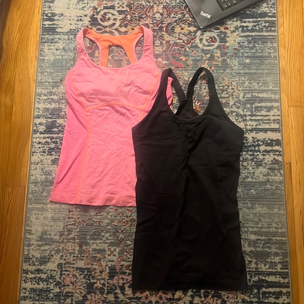 2 lululemon workout tanks size 4